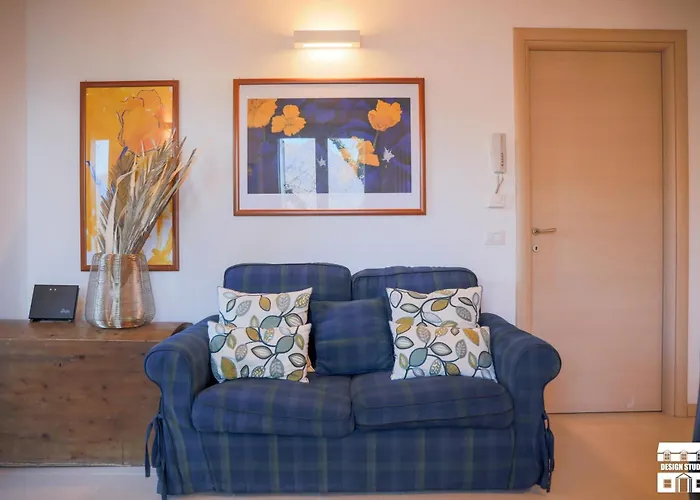 Grabbia 1 By Design Apartment *