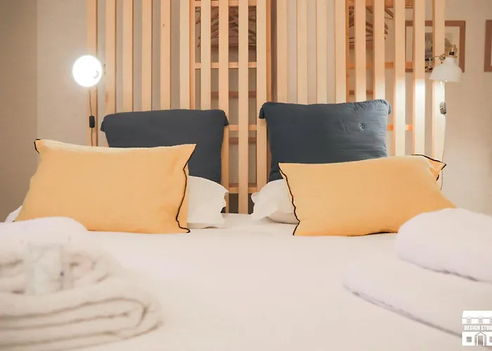 Grabbia 1 By Design Apartment